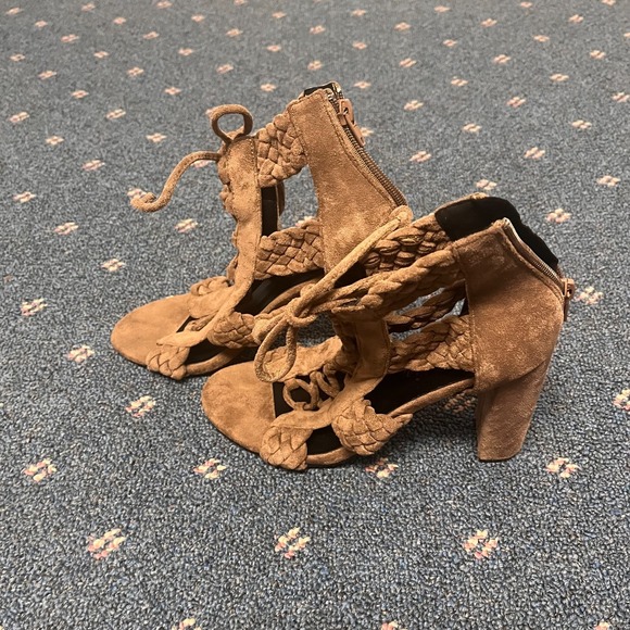 So Me Womens Sz 7.5 Sarah Lace Up High Heel Sandals‎ Taupe Shoes Braided Suede - Picture 3 of 10